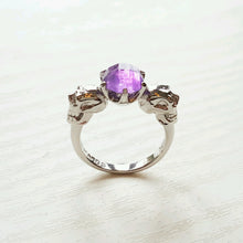 Load image into Gallery viewer, STERLING SILVER &#39;DEATH BECOMES HER&#39; AMETHYST SKULL RING