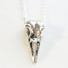Load image into Gallery viewer, RAVEN SKULL NECKLACE