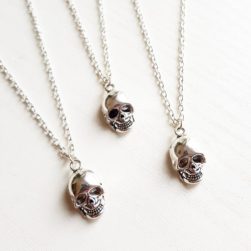 SKULL NECKLACE
