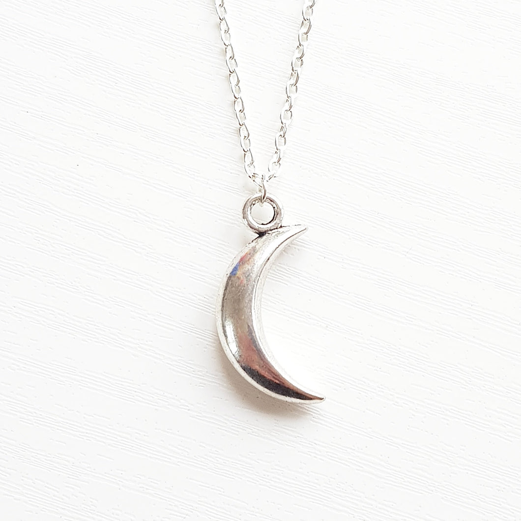 CRESCENT MOON NECKLACE