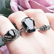 Load image into Gallery viewer, STERLING SILVER BLACK ONYX COFFIN RING