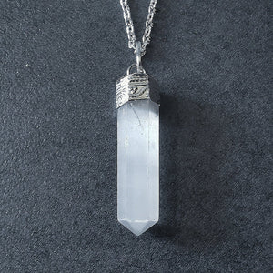CRYSTAL POINT NECKLACE