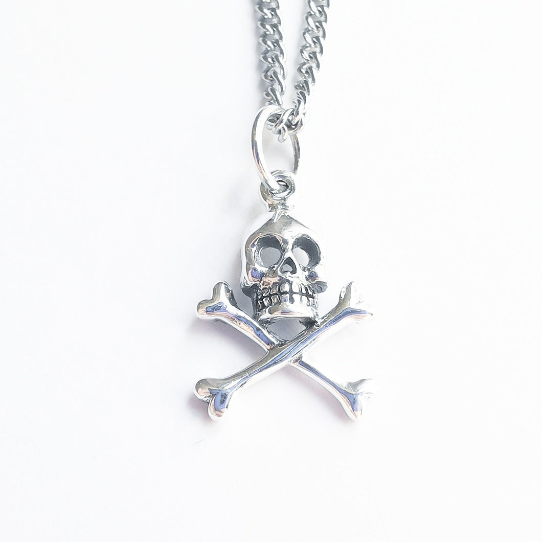 STERLING SILVER SKULL AND CROSS BONES NECKLACE