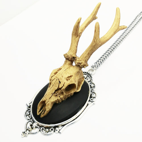STAG CAMEO NECKLACE