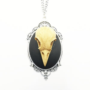 RAVEN CAMEO NECKLACE