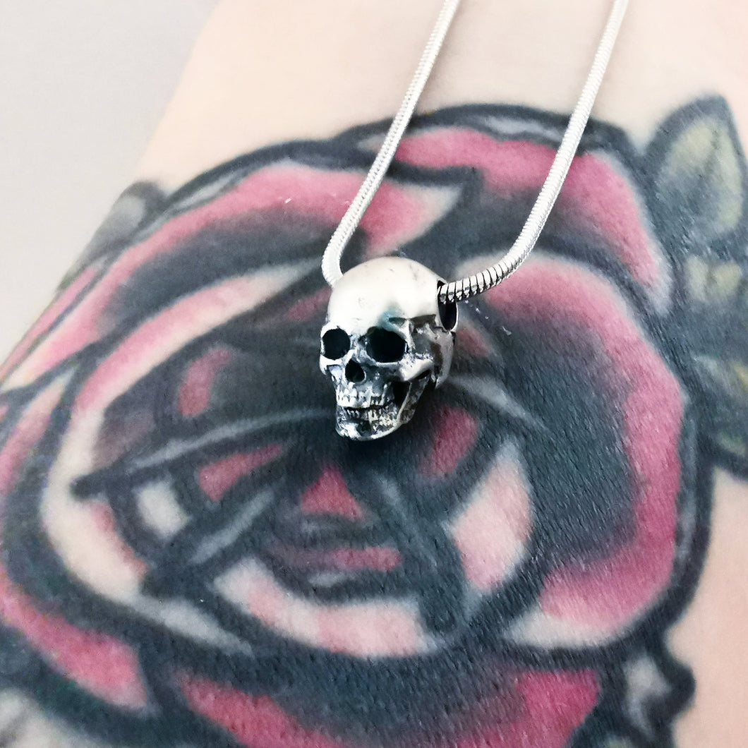 STERLING SILVER SKULL NECKLACE