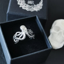 Load image into Gallery viewer, STERLING SILVER KRAKEN RING