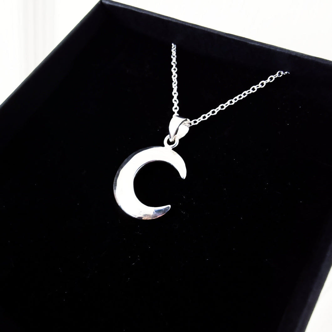 STERLING SILVER CRESCENT MOON NECKLACE