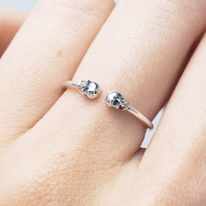 DOUBLE SKULL RING