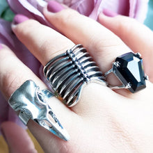 Load image into Gallery viewer, RIBCAGE RING