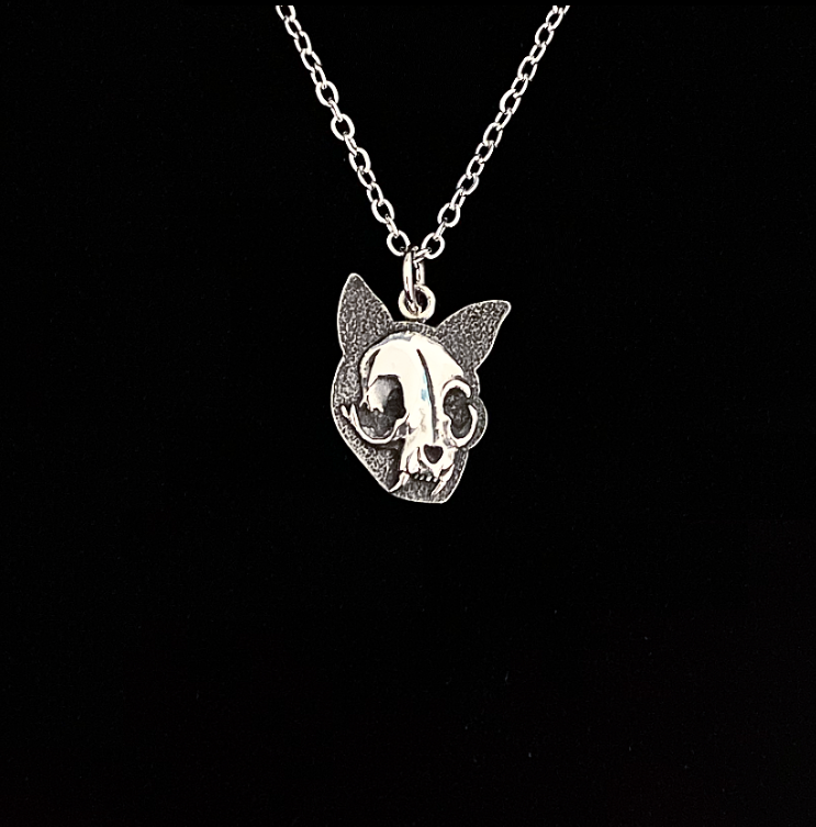 STERLING SILVER CAT SKULL CAMEO NECKLACE