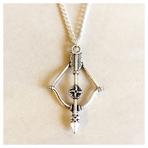 BOW AND ARROW NECKLACE
